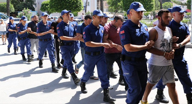 Manavgat'ta uyuşturucu çetesine 9 tutuklama