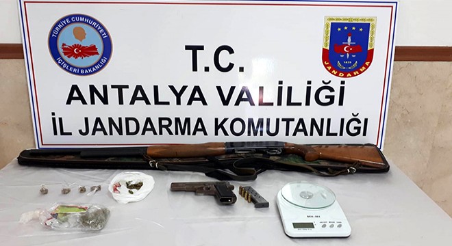 Manavgat'ta uyuşturucu operasyonu
