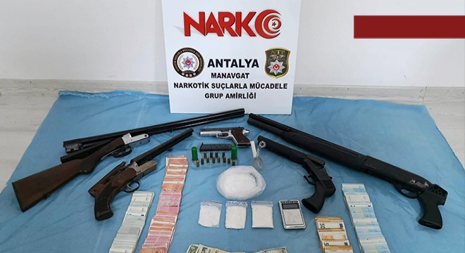 Manavgat'ta uyuşturucu operasyonu