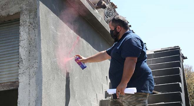 Manavgat'ta yanan evlere 'kırmızı çarpı'