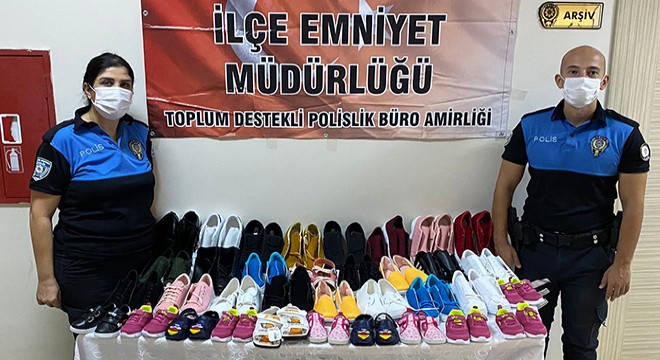 Manavgat polisinden ayakkabı desteği