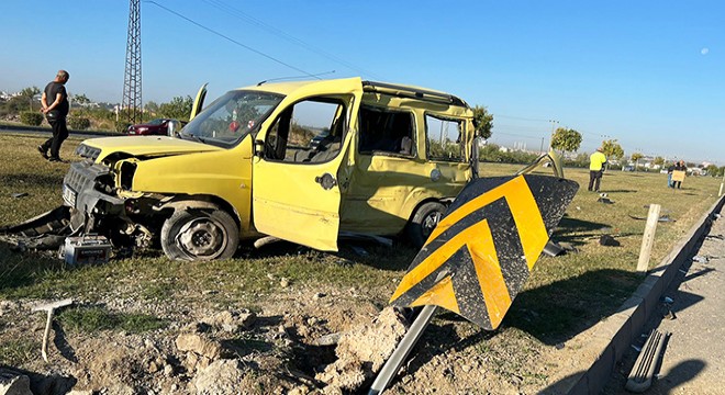 Manavgat ta kaza: 1 ölü, 2 yaralı