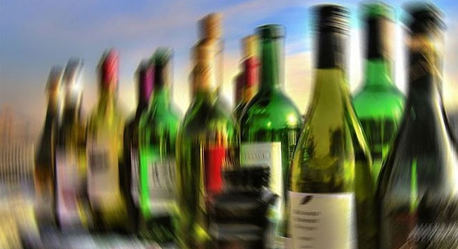 Manisa'da 701 şişe kaçak içki ele geçirildi