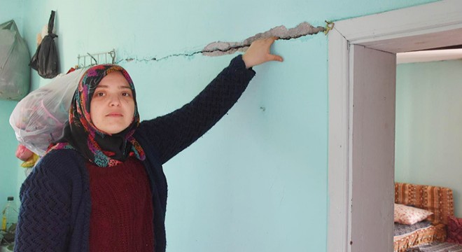Manisa'da artçılar sürüyor, vatandaşlar tedirgin