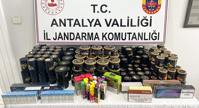 Markette kaçak tütün, sigara ele geçirildi