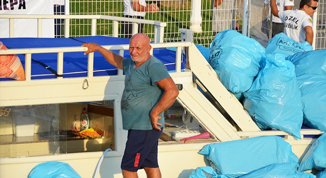 Marmaris'in koylarından topladığı çöpler çalındı