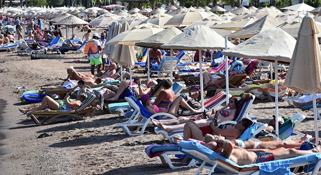 Marmaris sahillerinde yabancı turist bereketi