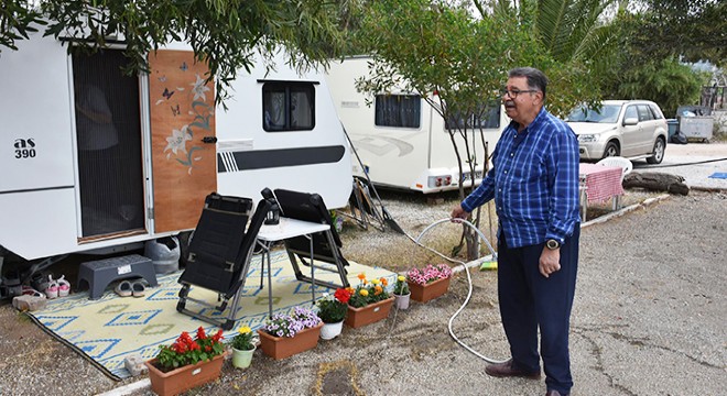 Marmaris'te karavan ve çadırcılar kamp alanlarını doldurdu
