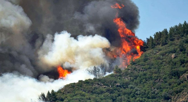 Marmaris'teki orman yangınını İHA böyle tespit etti