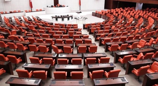 Meclis'te, 'sözleşmeliye kadro' mesaisi