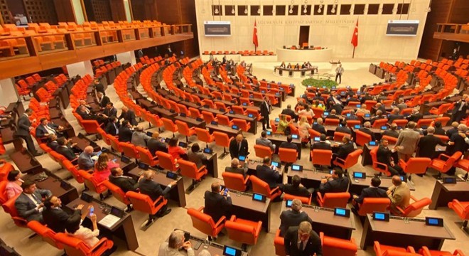 Meclis tatile girdi: Komisyon kararı