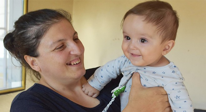 Medikal ayakkabısı çalınan bebek, sıcak yuvaya kavuştu