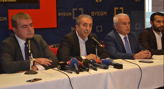 Mehdi Eker; En büyük kürt partisi Ak Parti'dir