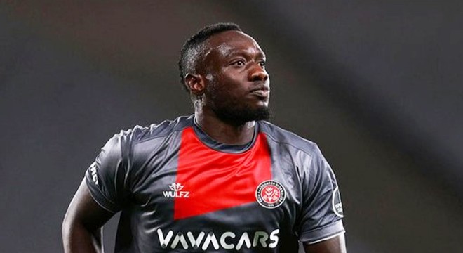 Mekan çıkışı otomobilini bulamayan Diagne fırına sığındı