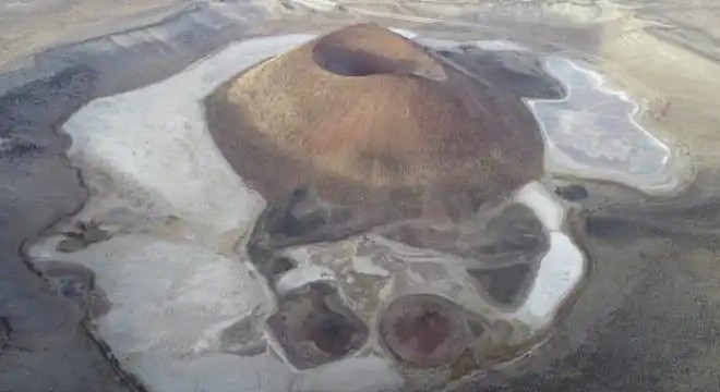 Meke Gölü tamamen kurudu