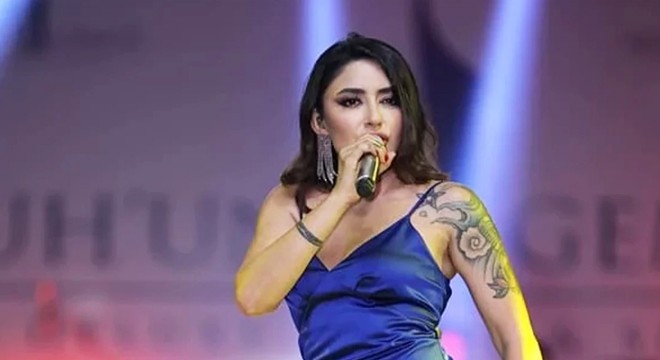 Melek Mosso kaza geçirdi