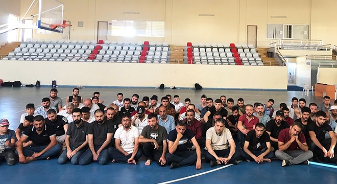 Mersin'de 66 kaçak göçmen yakalandı