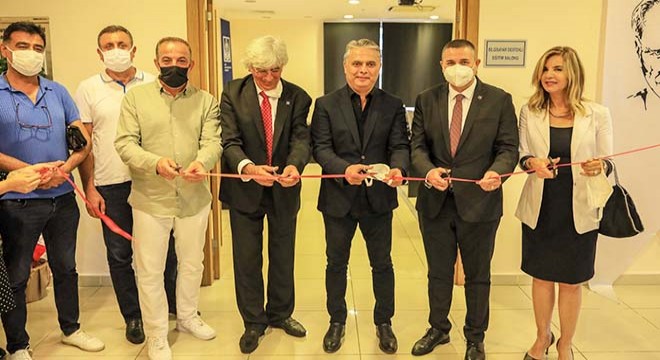 Meslek içi eğitim için bilgisayarlı eğitim salonu