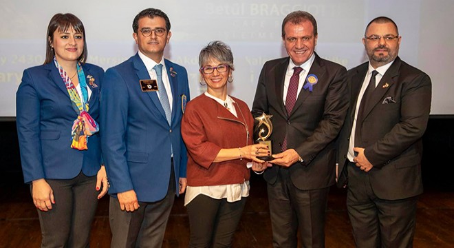 Mesleki Hizmet Ödülleri sahiplerini buldu