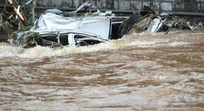 Meteoroloji den Doğu ve Batı Karadeniz için  sel  uyarısı