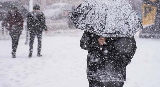 Meteoroloji uyardı: Kar İstanbul’a dayandı