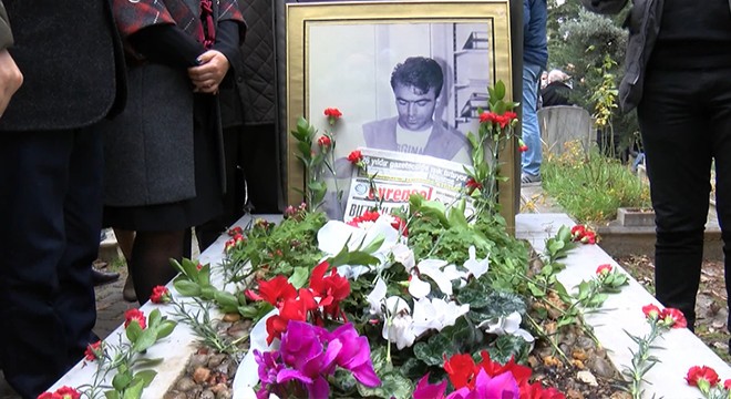 Metin Göktepe mezarı başında anıldı