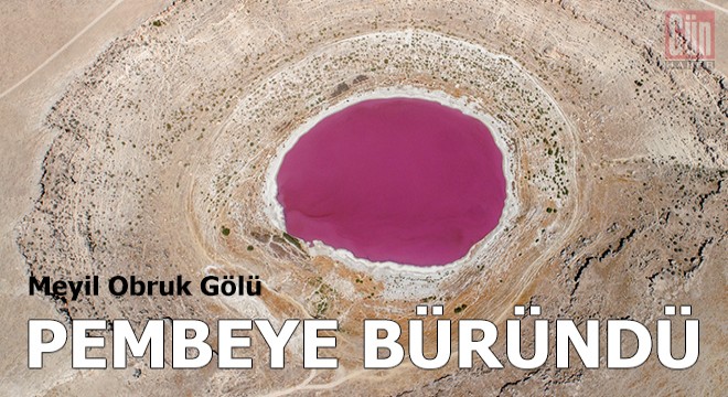 Meyil Obruk Gölü, pembeye büründü