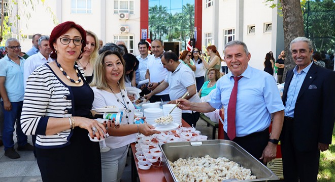 Mezunlar Antalya da  Geleneksel Pilav Günü nde buluştu