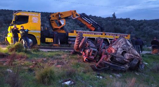 Milas'ta traktör devrildi, sürücü öldü