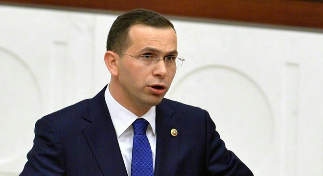 Milletvekili Cora ve danışmanı kazada yaralandı
