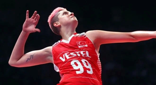 Milli voleybolcu Ebrar Karakurt'tan 'ikinci tur' mesajı