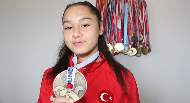 Milli karateci Müşerref Özdemir den Avrupa şampiyonluğu