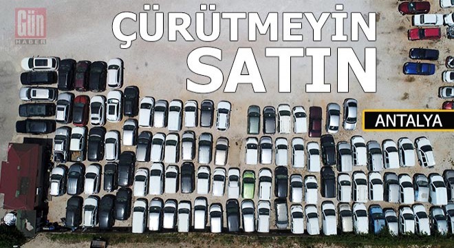 Milyonluk araçlar otoparkta çürüyor
