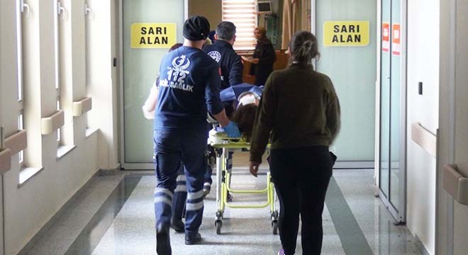 Minibüsün çarptığı yaya yaralandı
