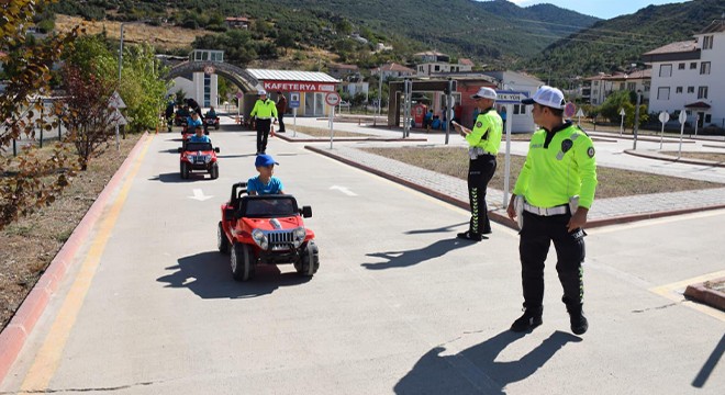 Miniklere trafik eğitimi