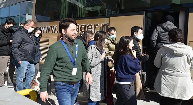 Moldova'dan tahliye edilen Türkler, Edirne'ye ulaştı