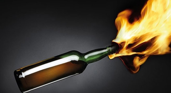 Molotoflu saldırıda suçüstü yakalandı