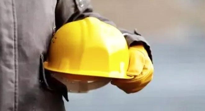 Molozların altında kalan inşaat işçişi öldü