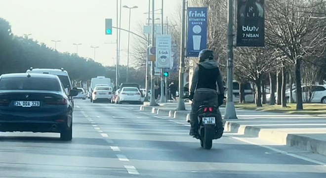 Motosikletlinin tehlikeli yolculuğu