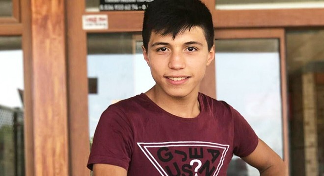 Motosikletten düşen Yaşar'a otomobil çarptı