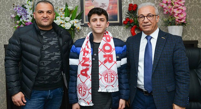 Mucize çocuk Muratpaşa'nın misafiri