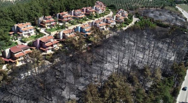 Mudanya'daki villaların çevresine çabuk tutuşmayan ağaçlar dikilecek