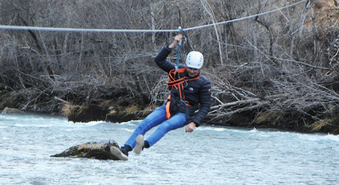 Munzur Vadisi'nde 'zipline' heyecanı