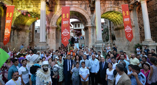 Muratpaşa, Kaleiçi için Rusya'da