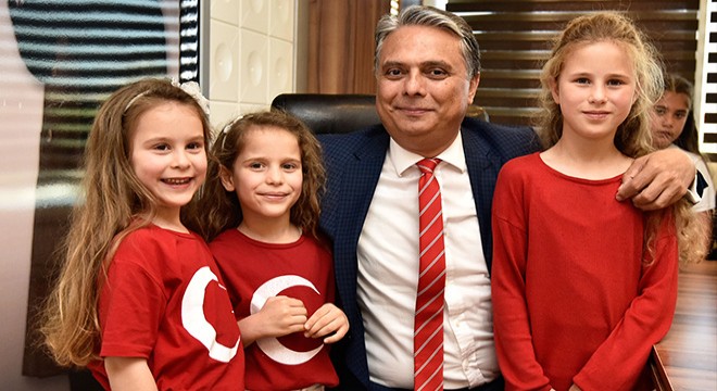 Muratpaşa'da 23 Nisan kutlaması