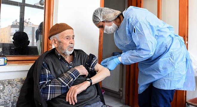 Muratpaşa'da 432 kişiye evde bakım