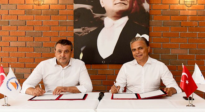 Muratpaşa'da TÜFE endeksli toplu iş sözleşmesi imzalandı