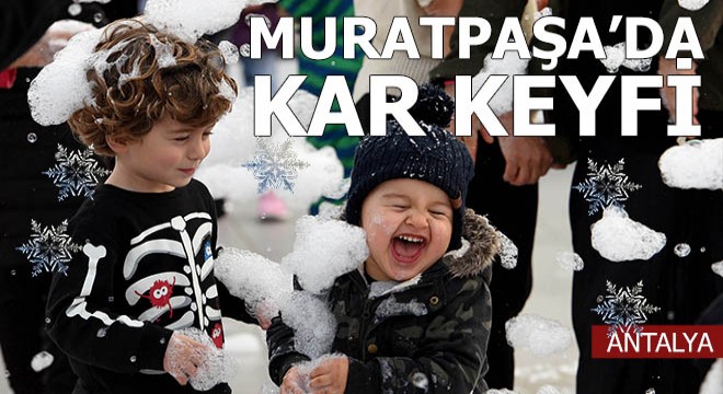 Muratpaşa'da çocukların kar keyfi