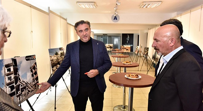 Muratpaşa'da deprem fotoğrafları sergisi