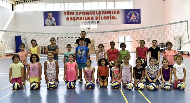 Muratpaşa'da sporla dolu bir yaz